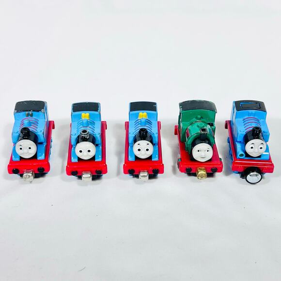 Thomas the Train & Friends Lot of 5 Figures Metal Plastic Railway Engines Carts - Picture 1 of 10